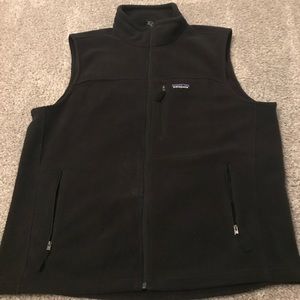 Patagonia Black Synchilla Fleece Vest - EUC